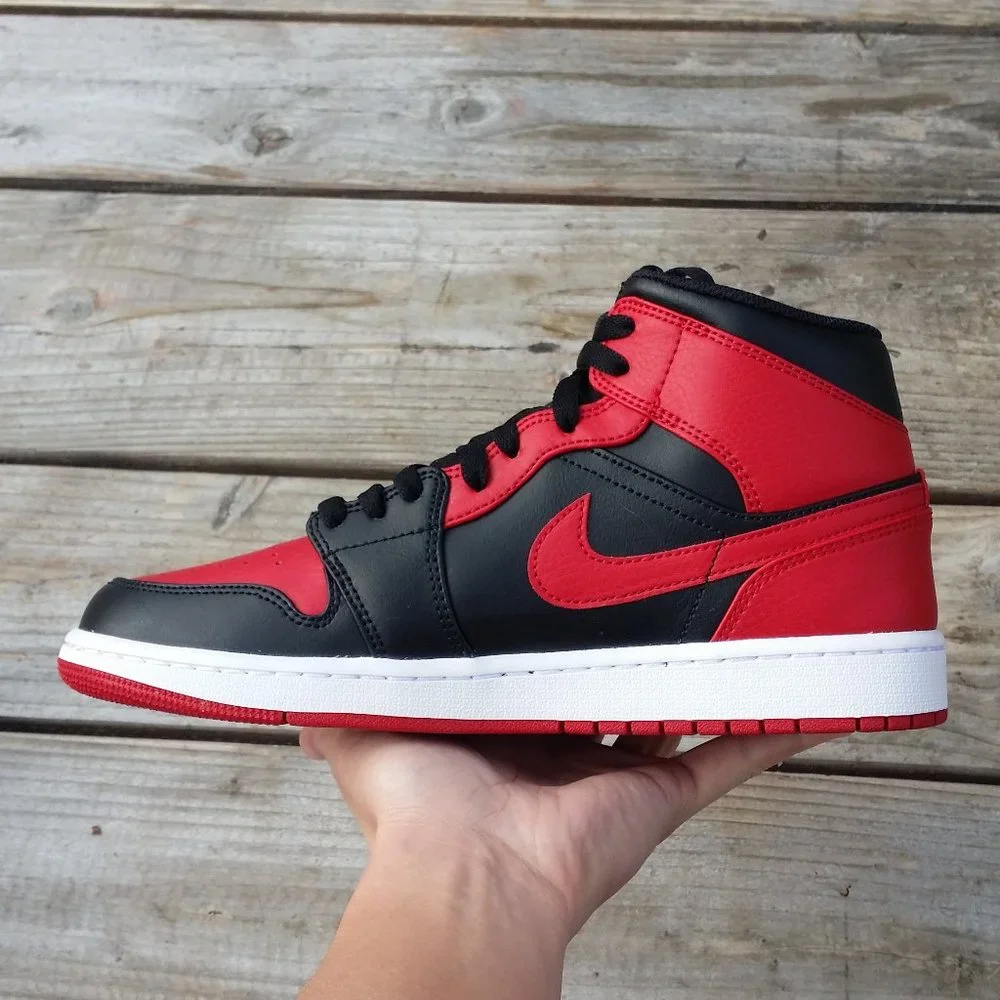 New Women Size 9.5 / Size 8 Men Nike Air Jordan 1 Mid Banned Basketball Sneaker - Picture 4 of 8